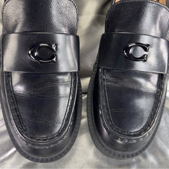 Coach Women's Leah Black Leather Chunky Lug Sole Loafers EUC Size 9 US /39 EU - Picture 2 of 16